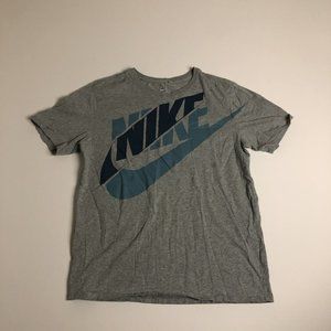 NIKE Tee Graphic Print Men's T-Shirt‎ Large Gray C139